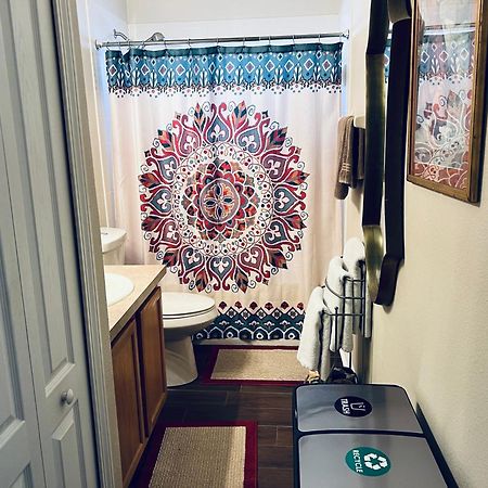 Ruskin Fl Private 2 Bdrm 1 Bath Suite Common Areas Shared With Host And Cat Экстерьер фото